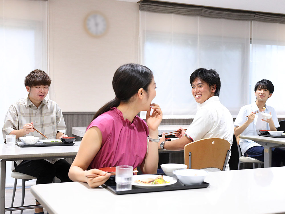 栄養バランスのとれた食事